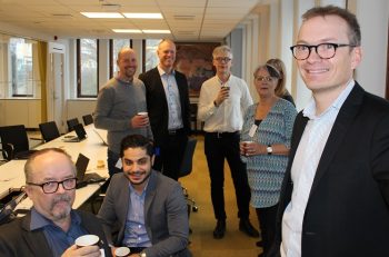 Tobias Scharin träffar representanter från några LO-fackförbund.